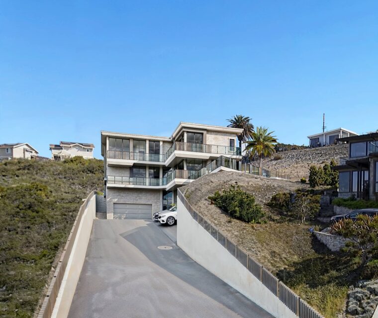 Residential House in California